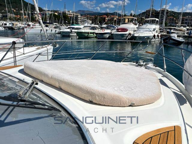 Cranchi Zaffiro 32 صور