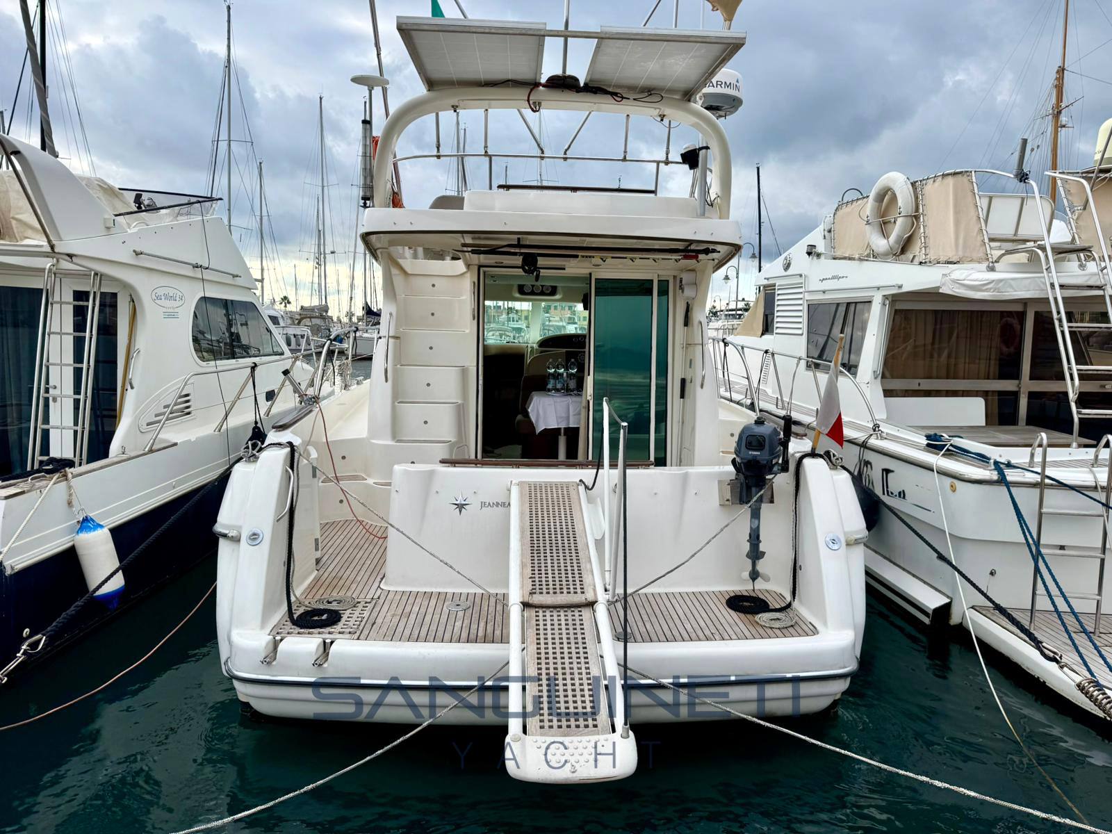 Jeanneau Prestige 36 Barca a motore usata in vendita