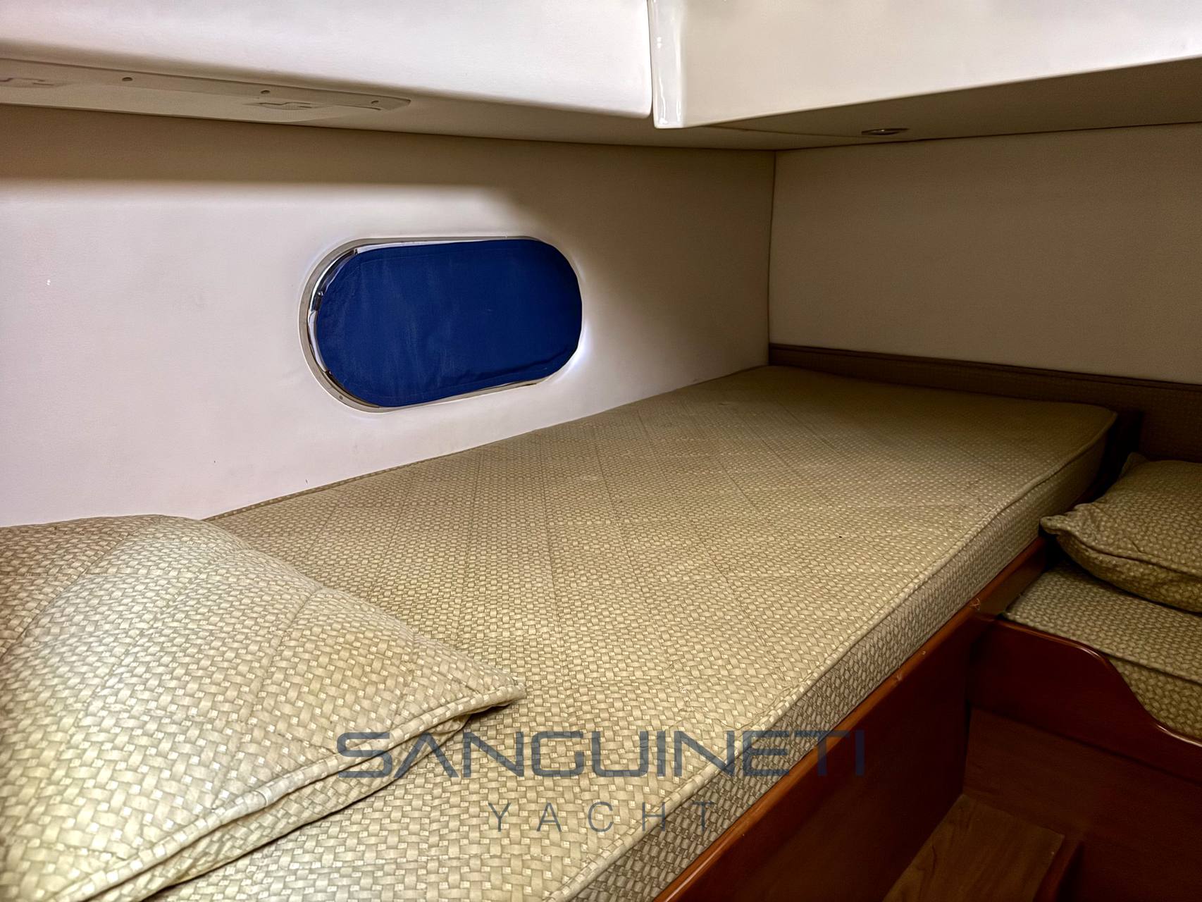 Luhrs 37 open 照片