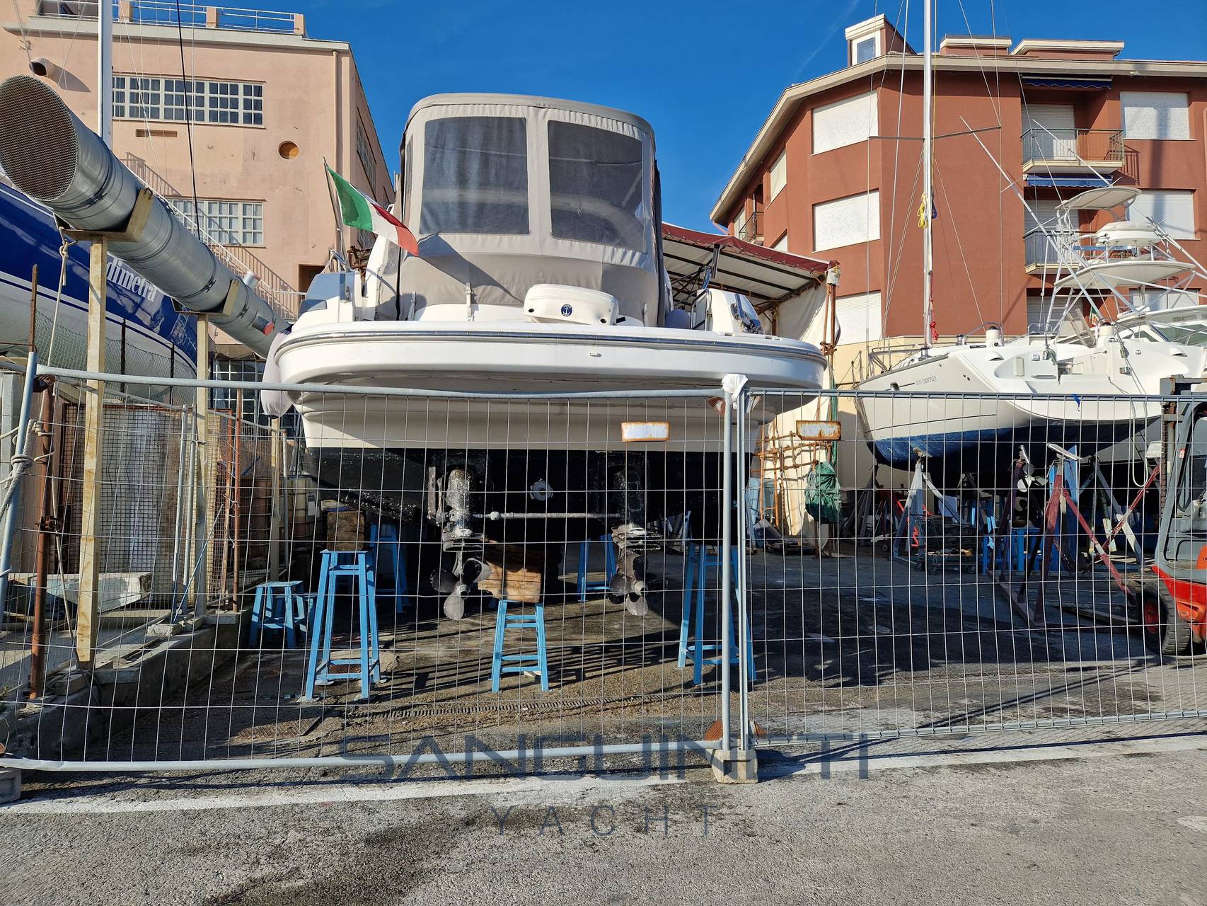Bavaria 34 sport التعبير عن كروزر يستخدم