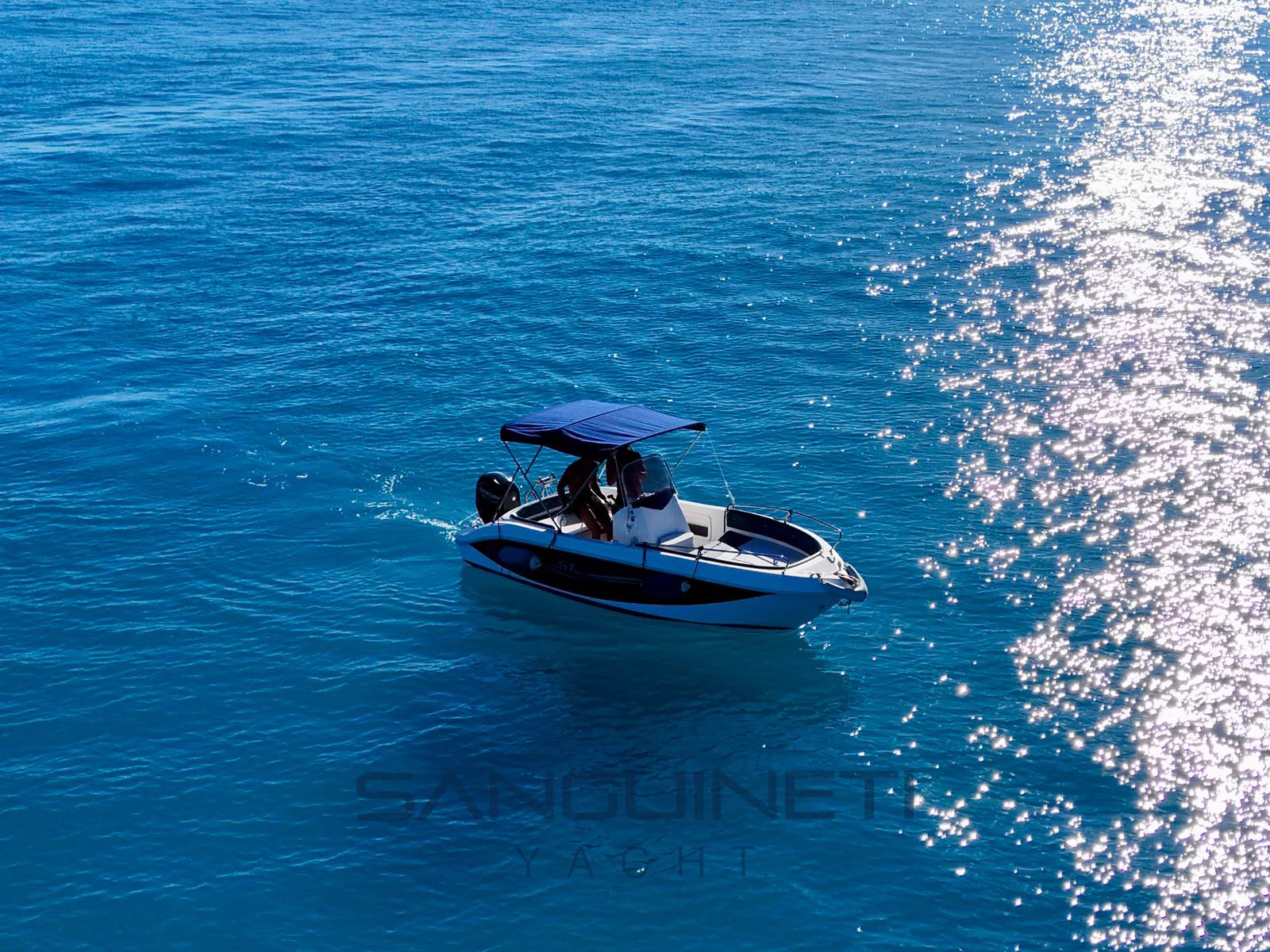 Trimarchi 57 s