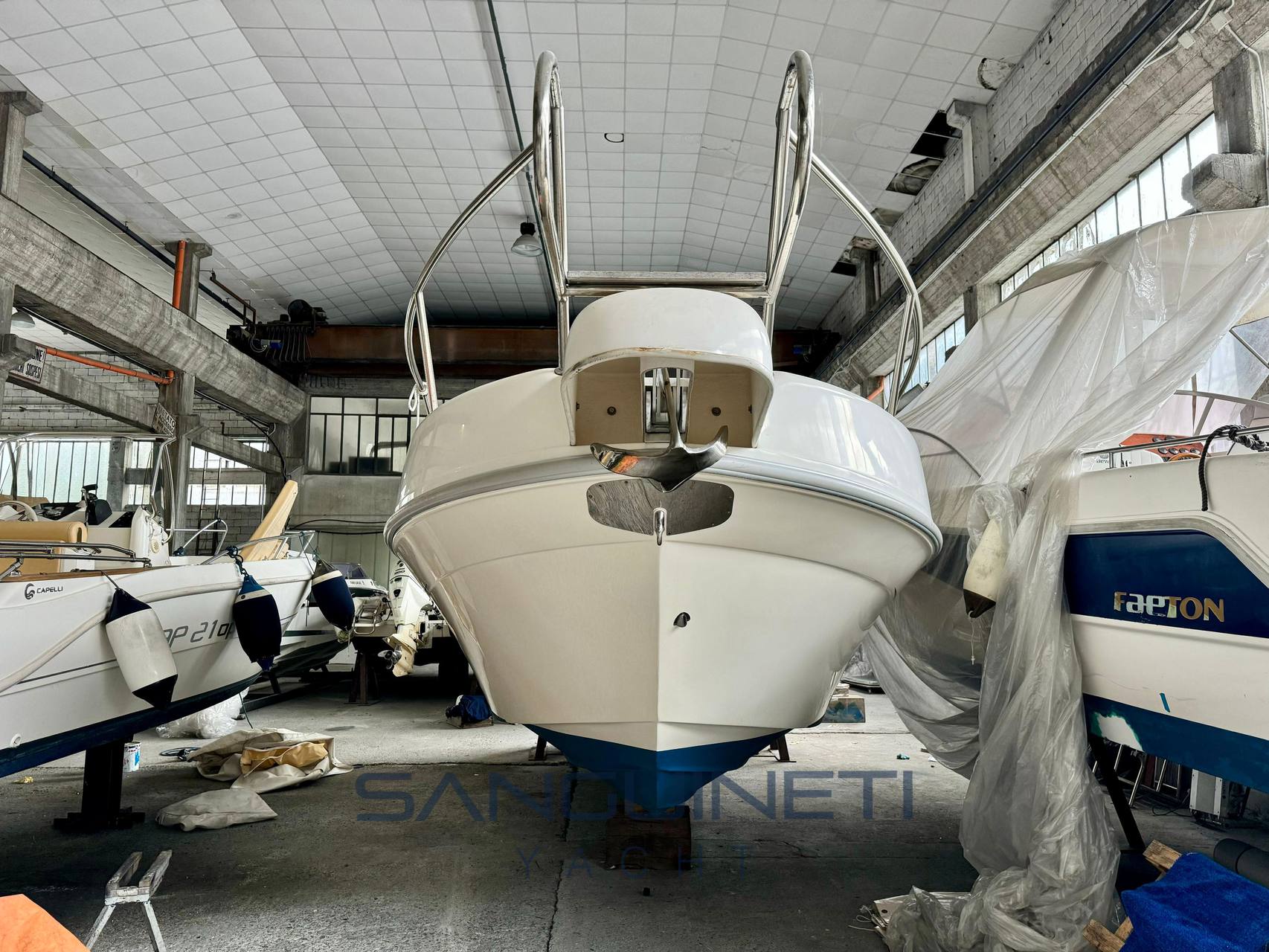 Capelli 27 Motorboot gebraucht zum Verkauf