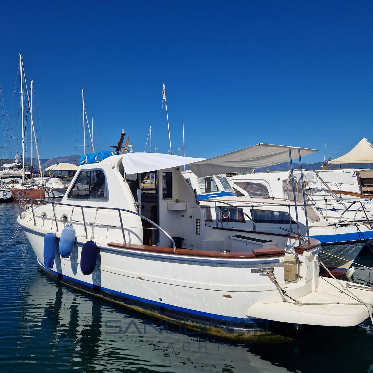 Sciallino 25 sport Motorboot gebraucht zum Verkauf