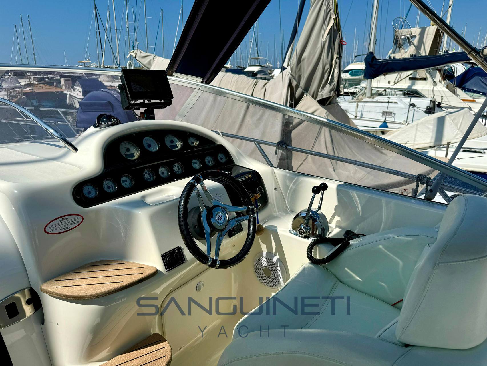 Cranchi 28 zaffiro Express Cruiser