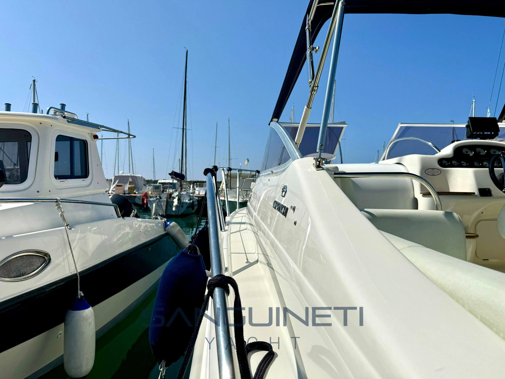 Cranchi 28 zaffiro bateau à moteur