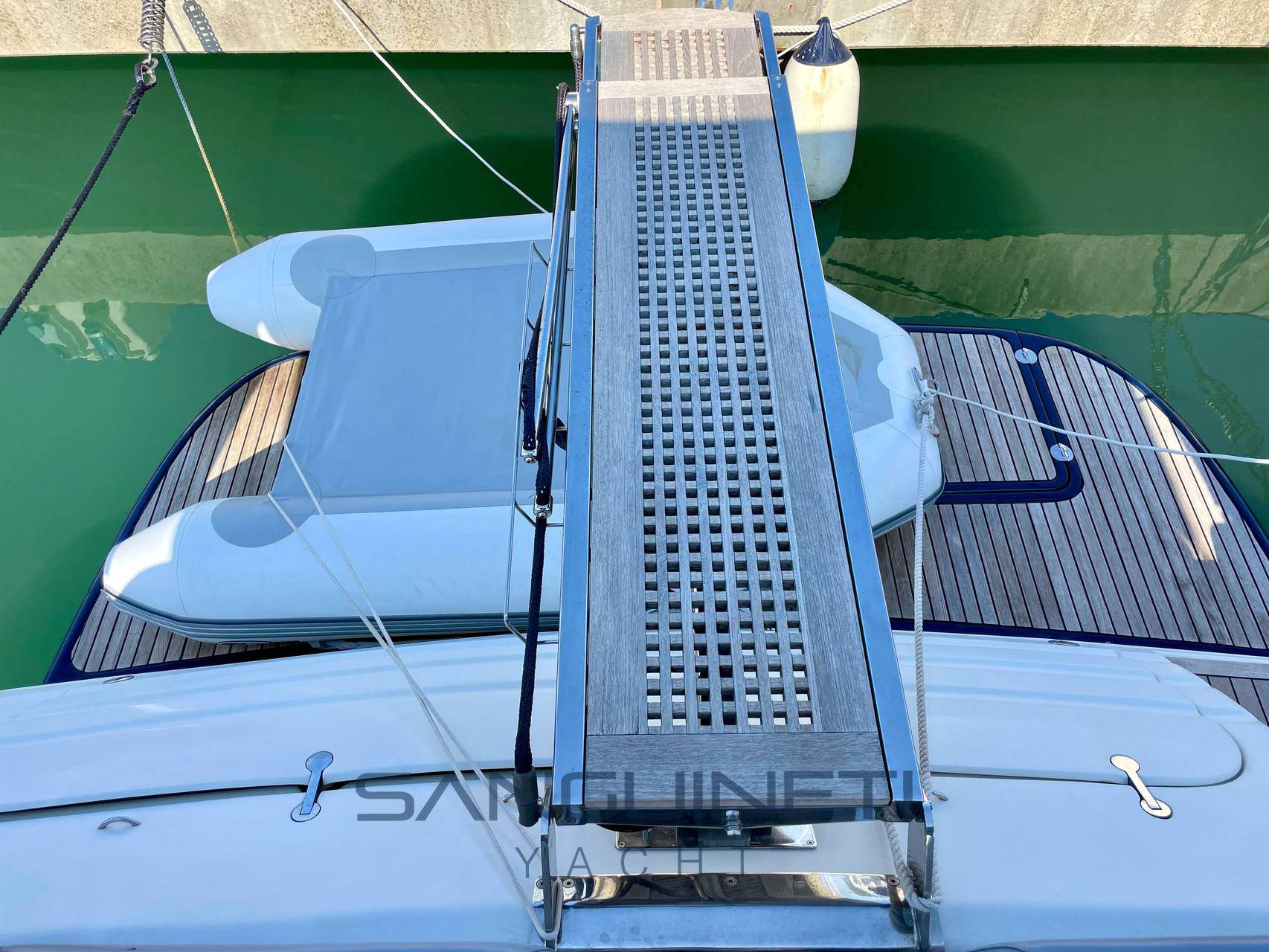 Airon marine 425 Motorboot gebraucht zum Verkauf