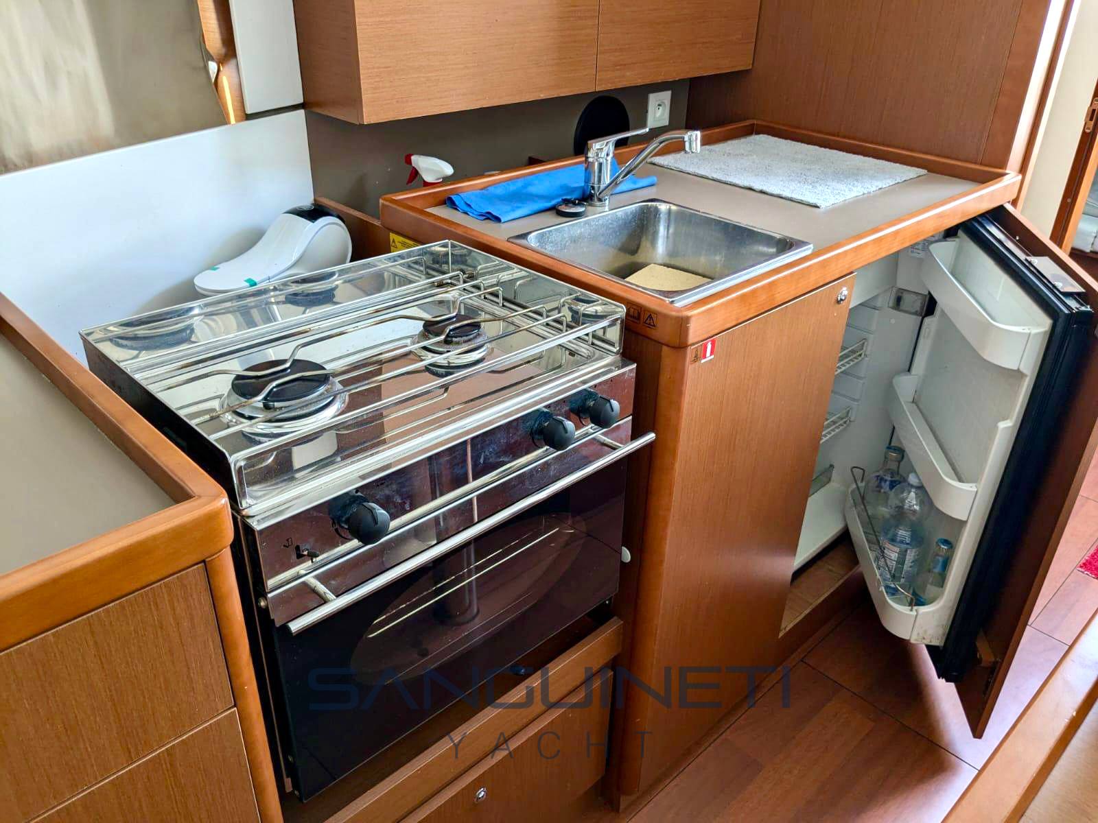 Beneteau Oceanis 35 Barco de vela usado para venta