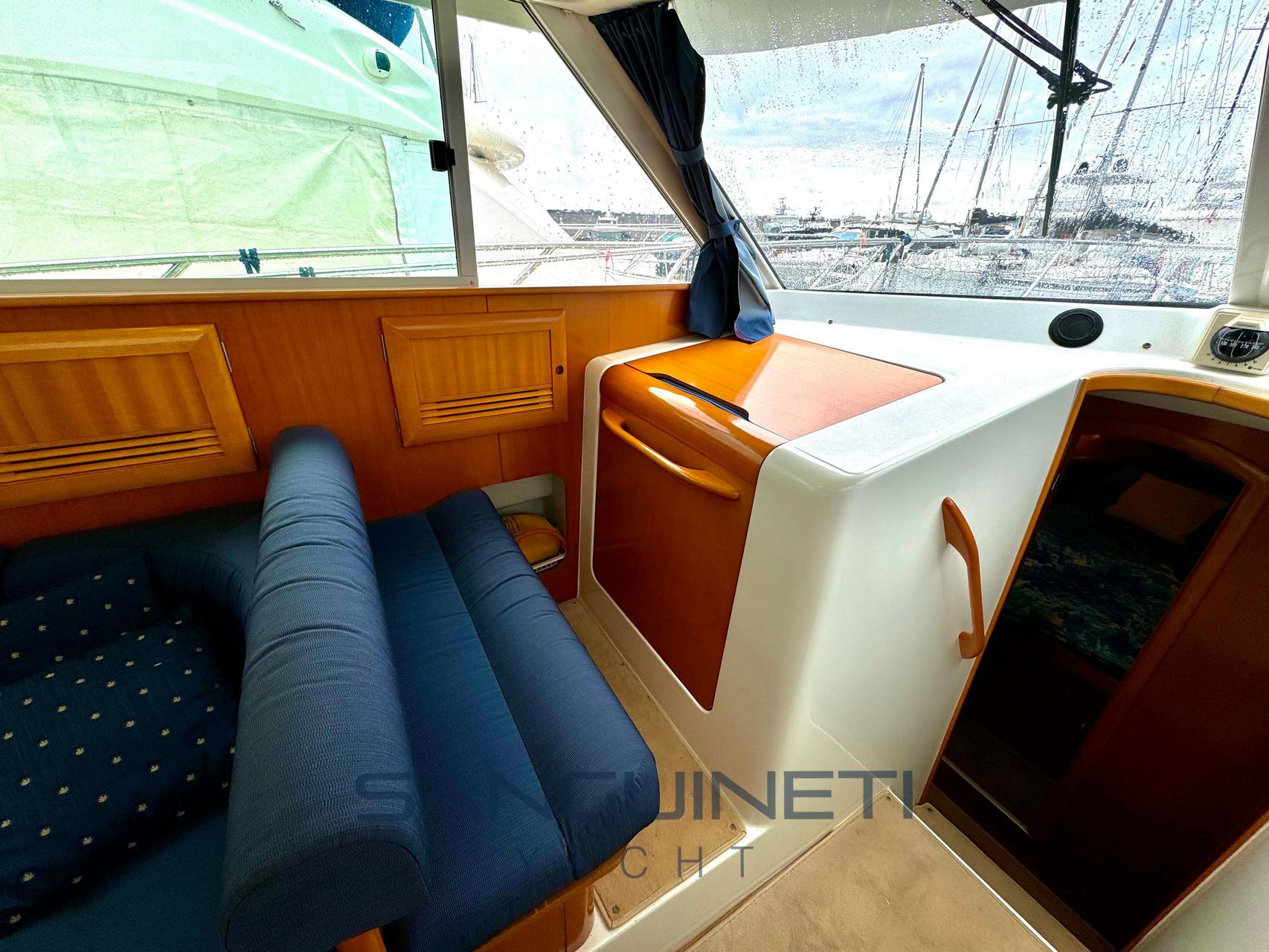 Beneteau Antares 10.80 fotografia