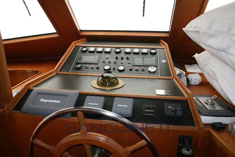 King yacht Sea ranger 61 سفينة صيد يستخدم