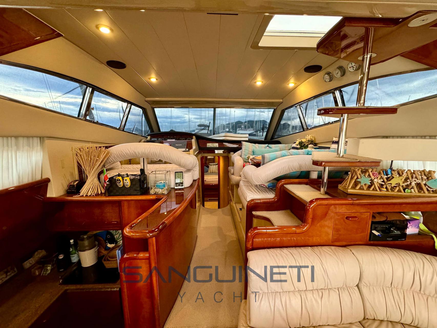 Ferretti 53 فليبريدجي