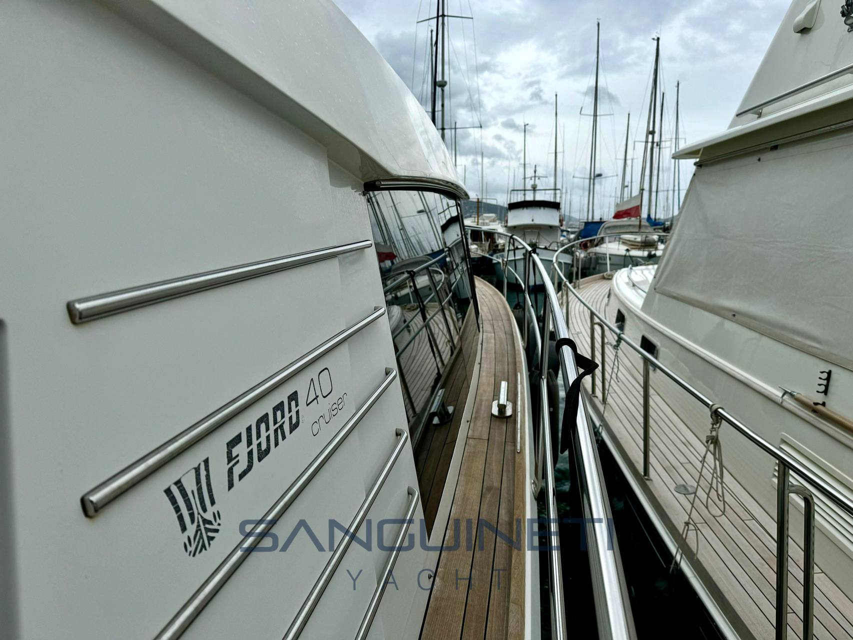 Fjord 40 cruiser Motorboot gebraucht zum Verkauf