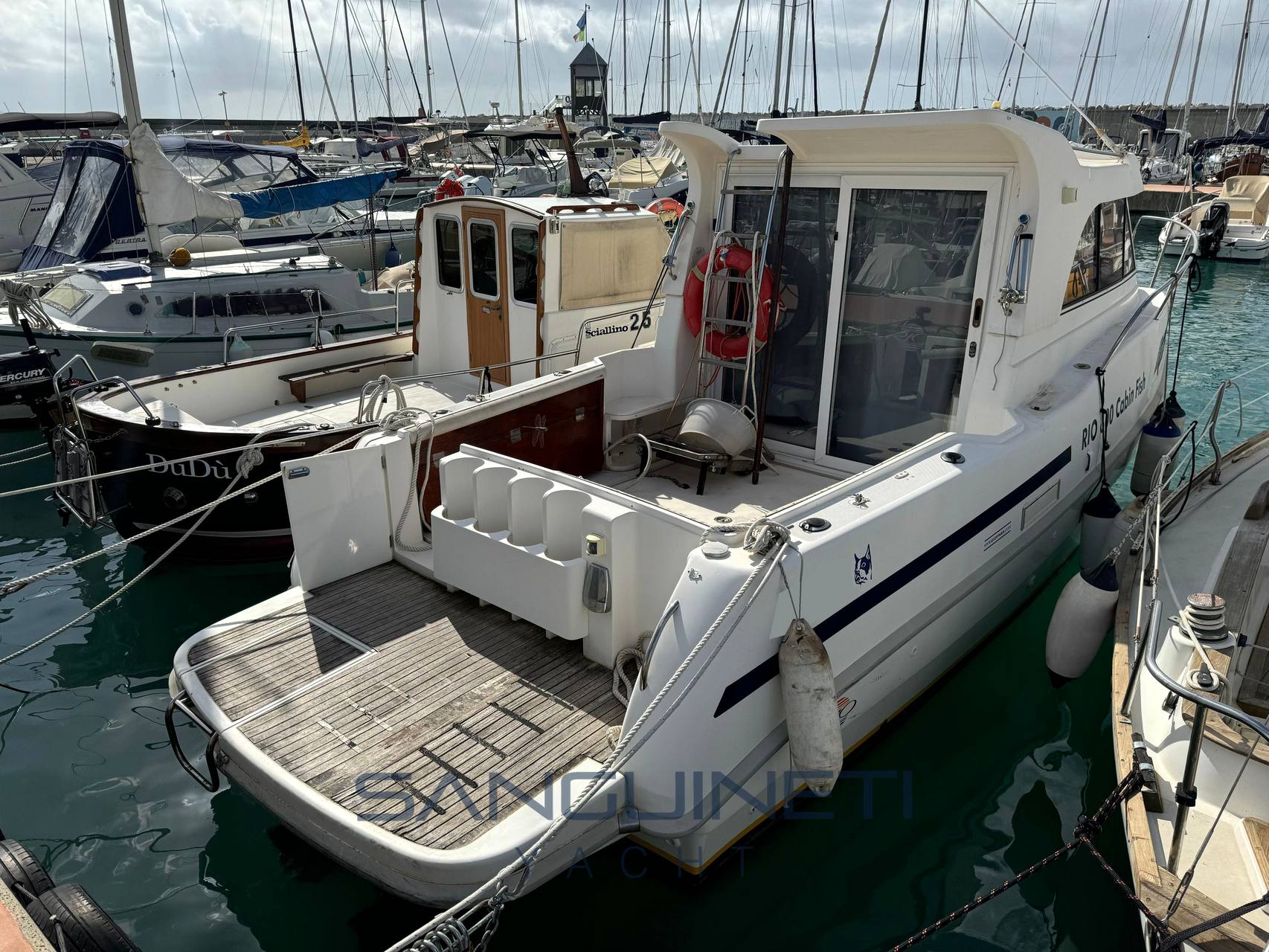 Rio 800 cabin fish Pêche en eau salée