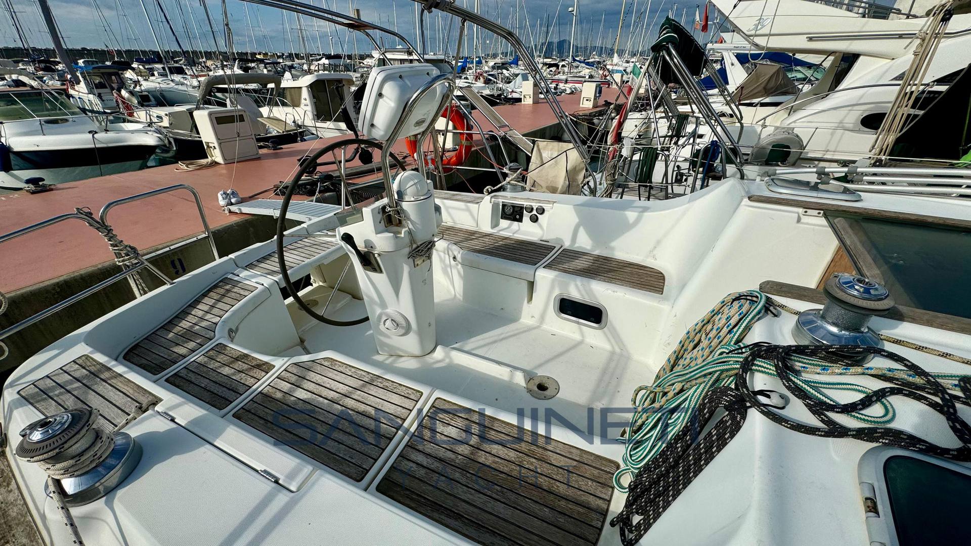 Beneteau Clipper 393 используется