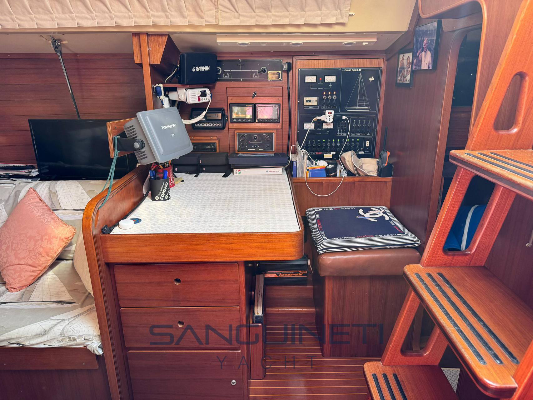 Cantiere Del Pardo Grand soleil 41 Sailing boat used for sale