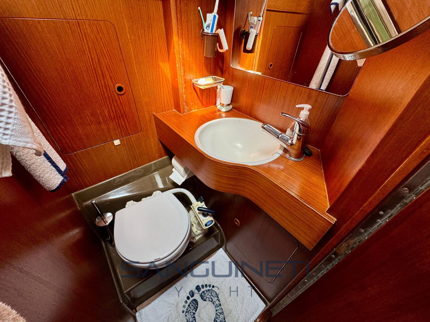 Cantiere Del Pardo Grand soleil 41 Sail cruiser used