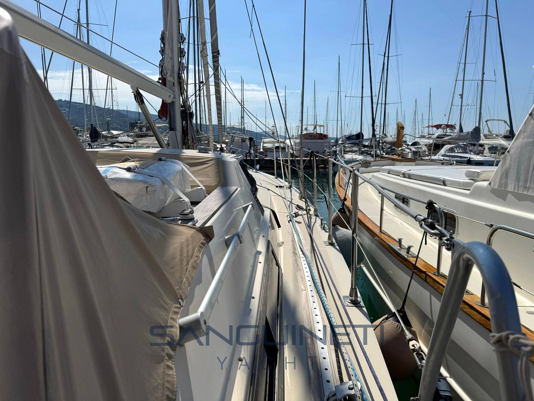 Ferretti Altura 42 Motorsailer usato