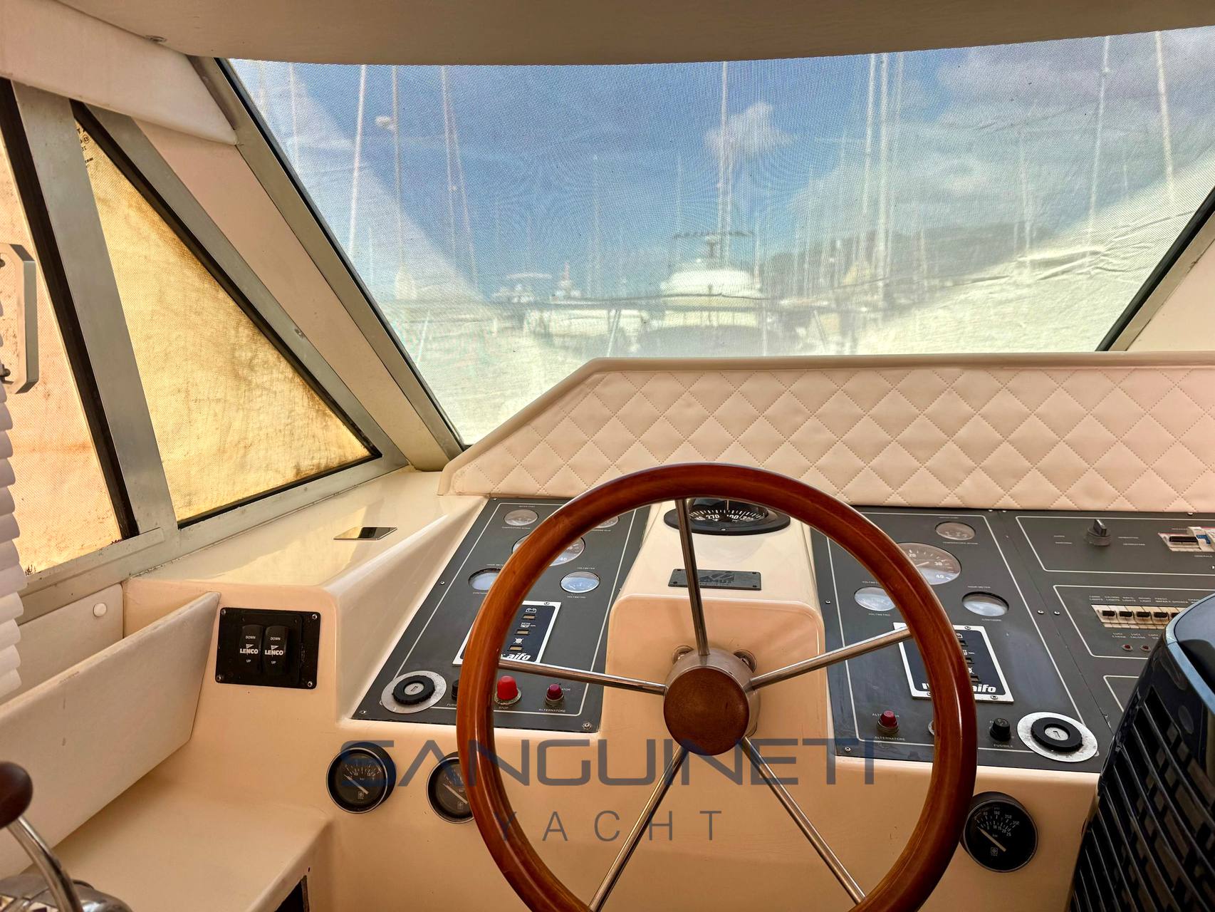 Azimut 37 Barca a motore usata in vendita
