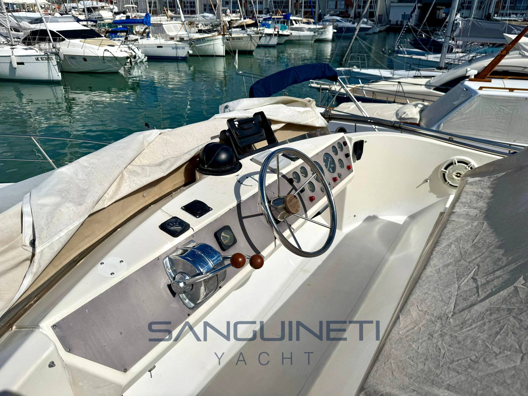 Azimut 37 barca a motore