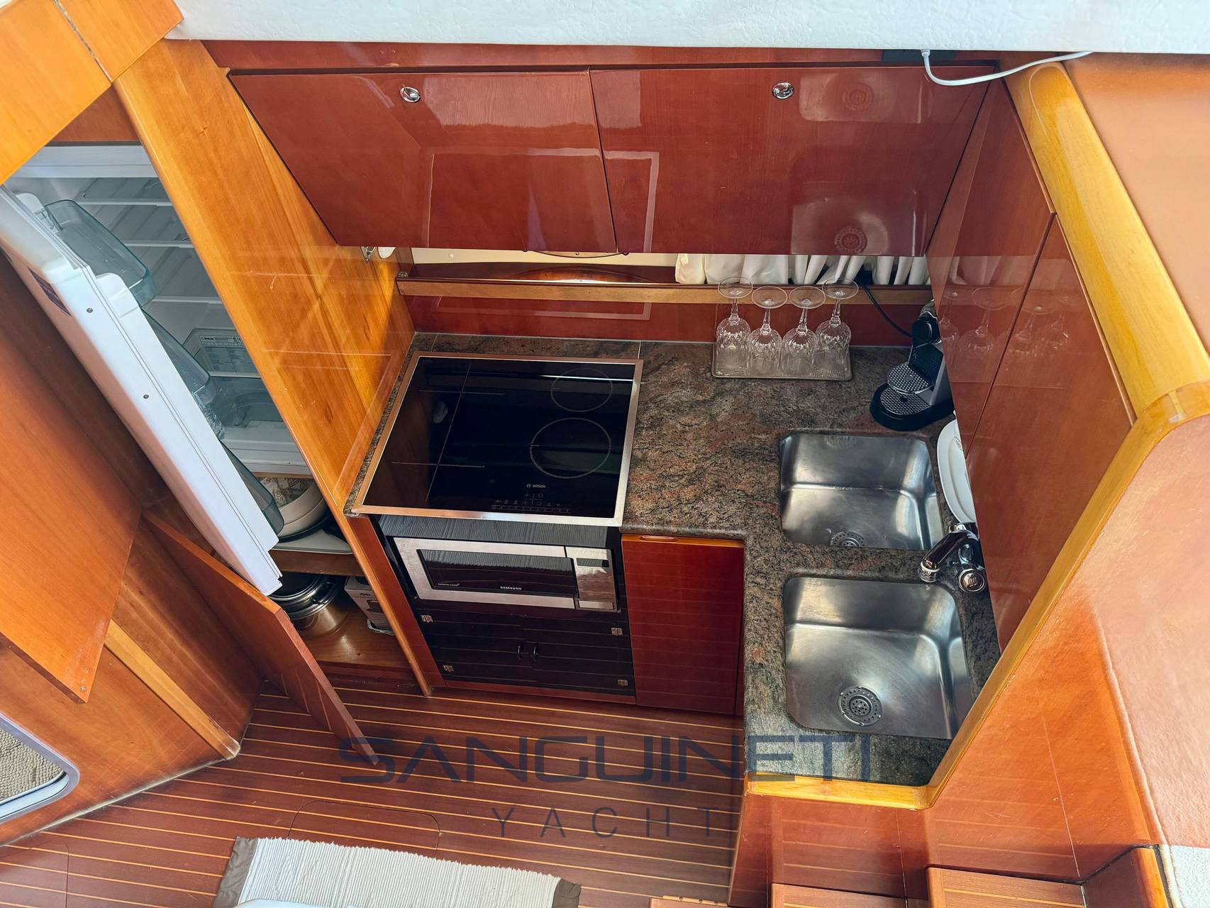 Azimut 37 fotografia