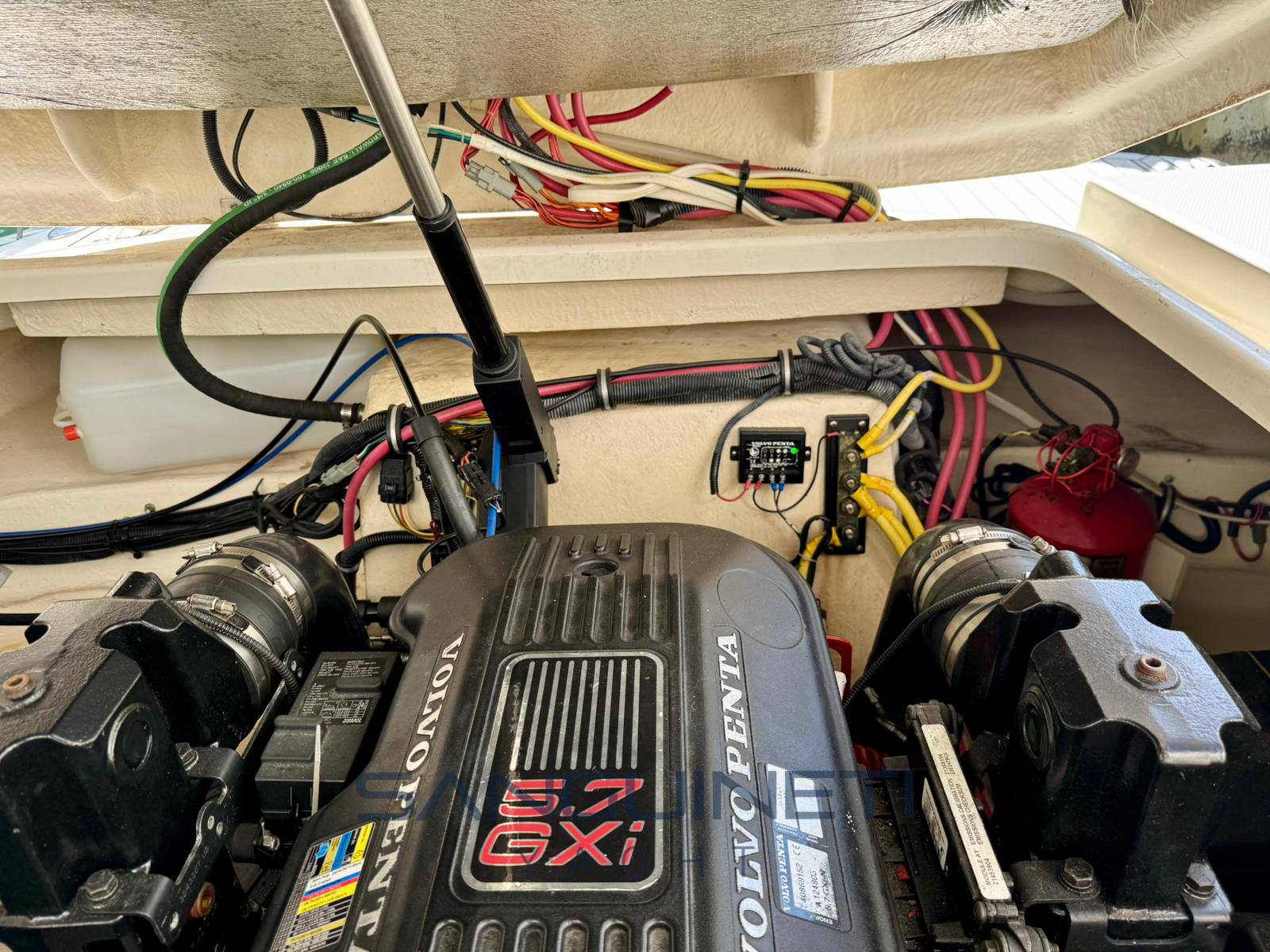 Chaparral Signature 270 Photo