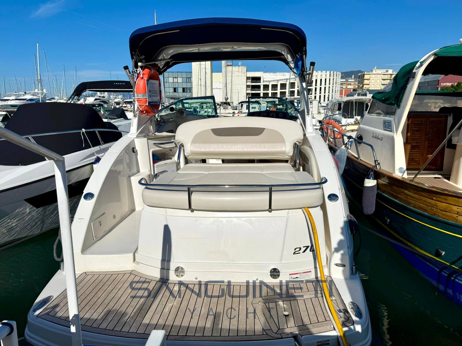 Chaparral Signature 270 