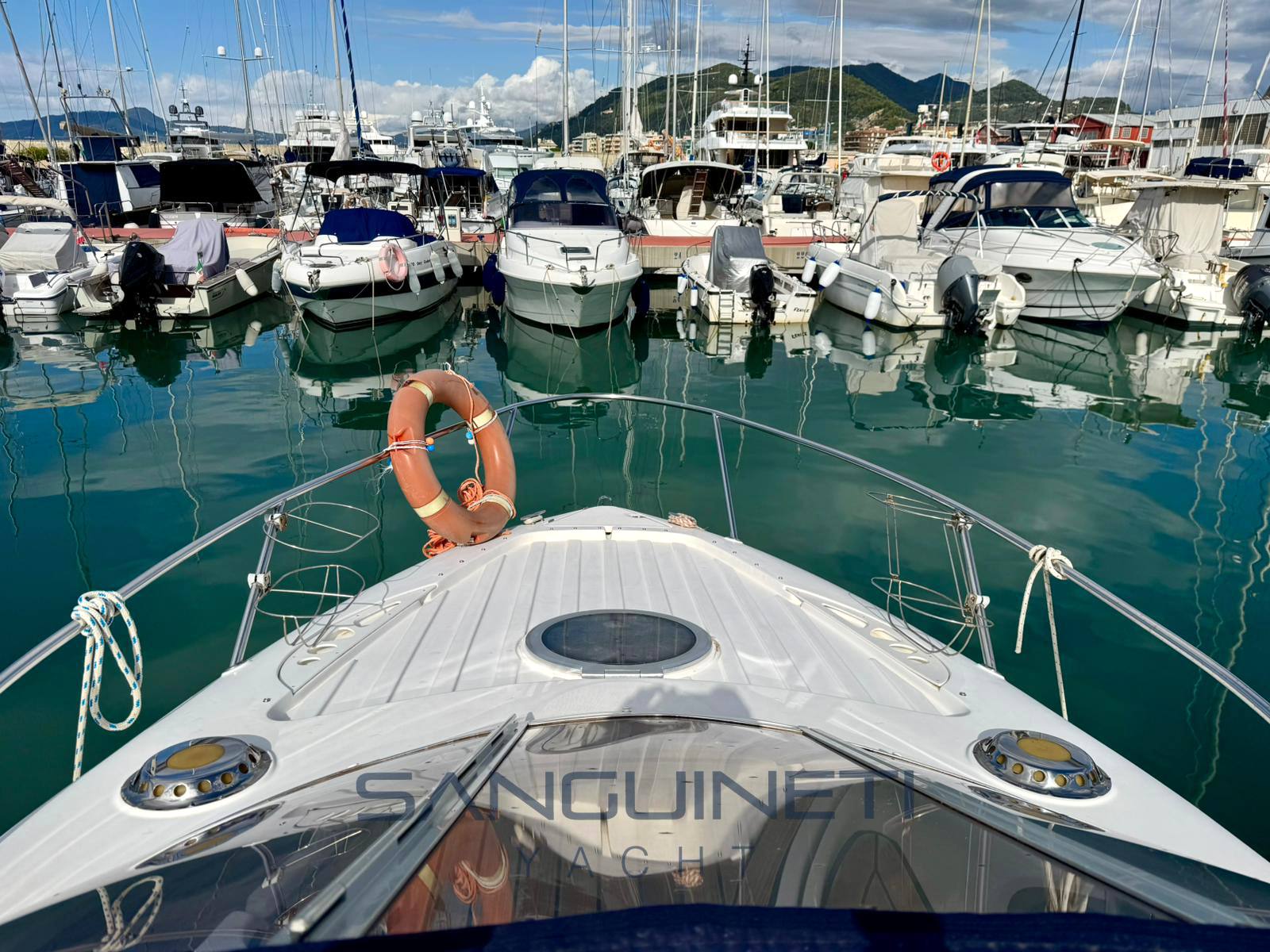 Salpa Laver 25.5 motor boat