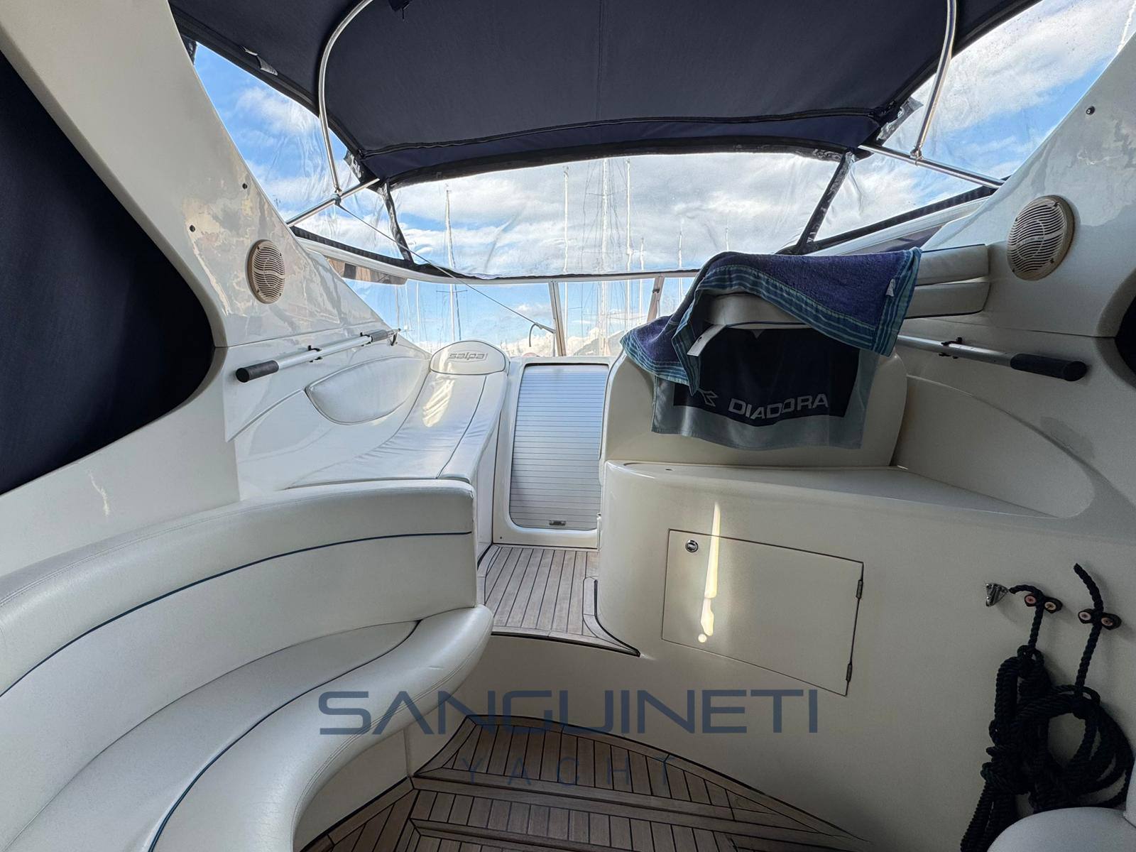 Salpa Laver 25.5 Express cruiser used