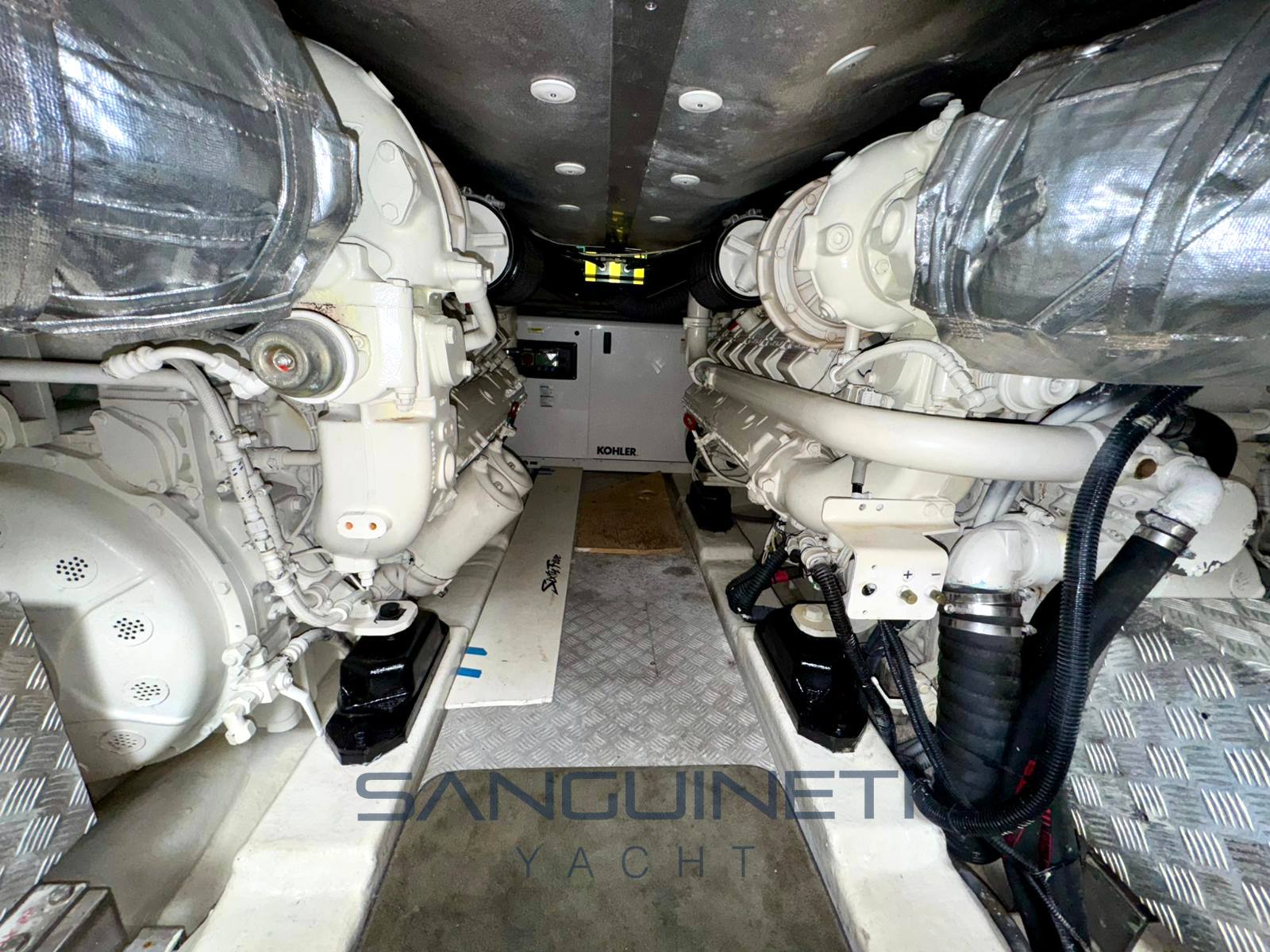 Sessa C 68 hard top Barca a motore usata in vendita