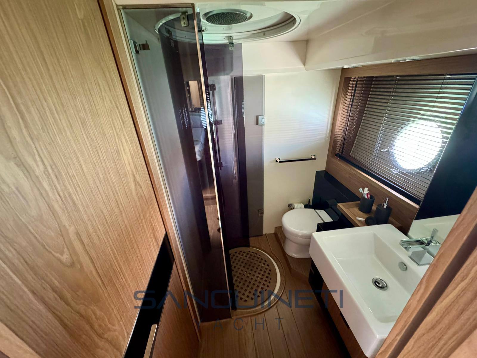 Sessa C 68 hard top fotografia