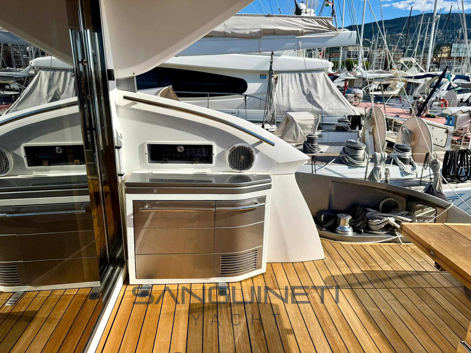 Sessa C 68 hard top 2010