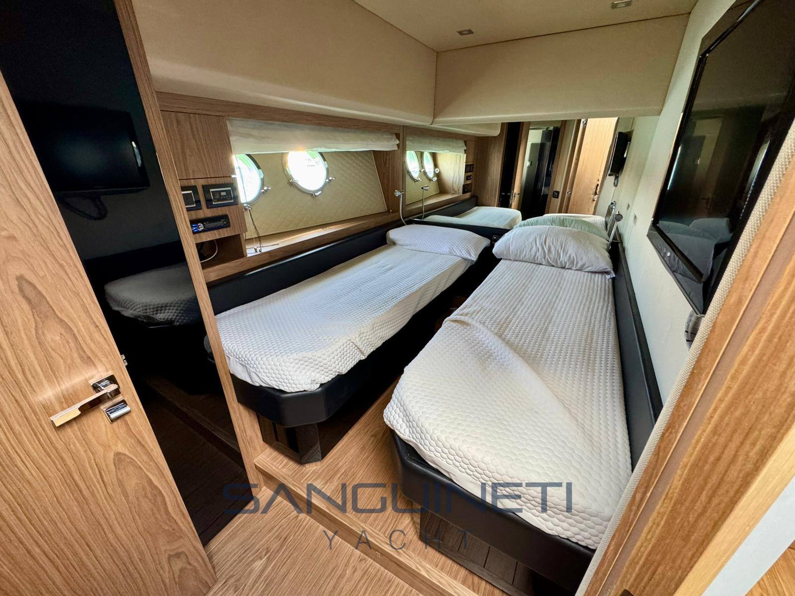 Sessa C 68 hard top 2010