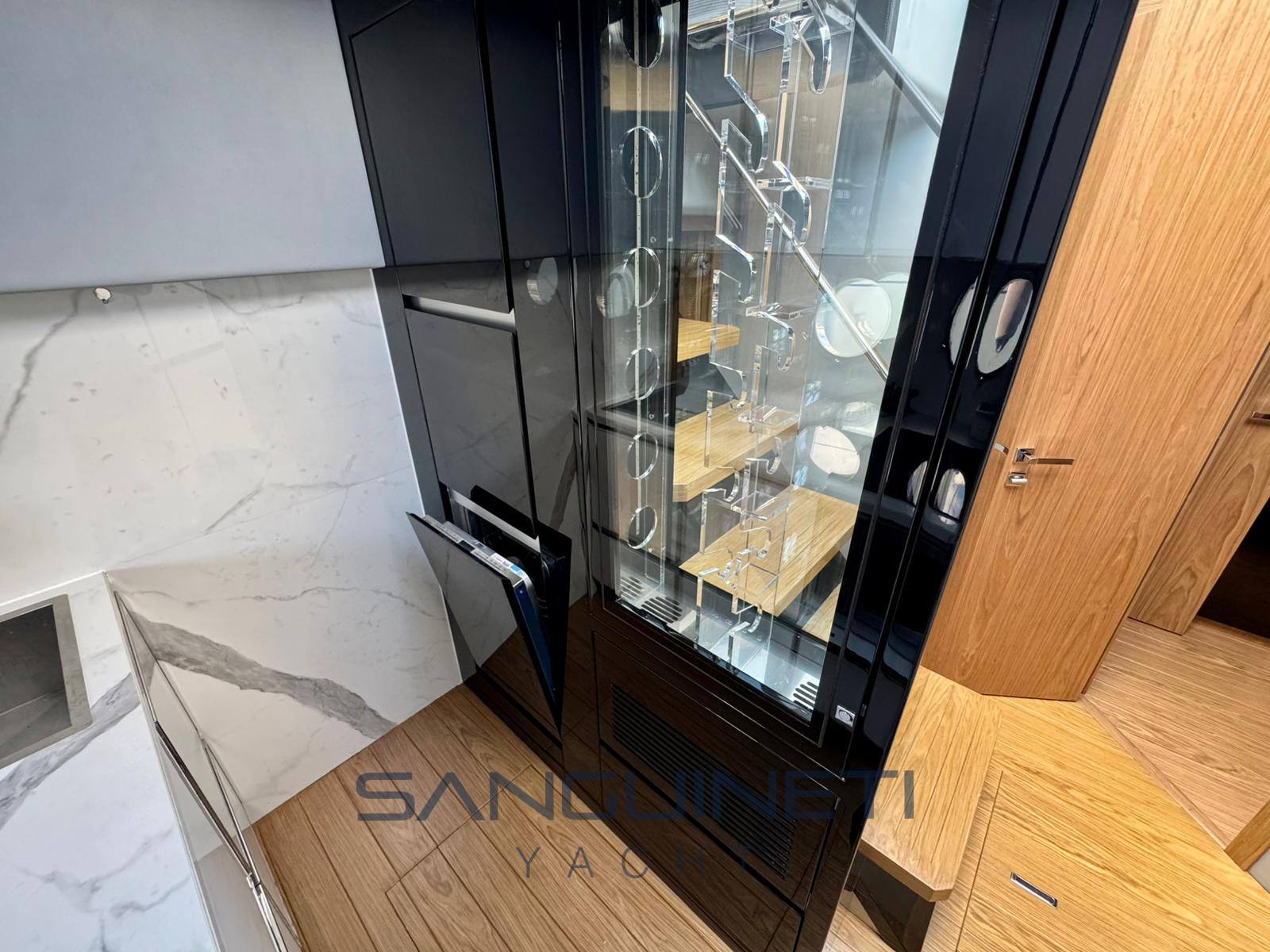 Sessa C 68 hard top Barca a motore usata in vendita