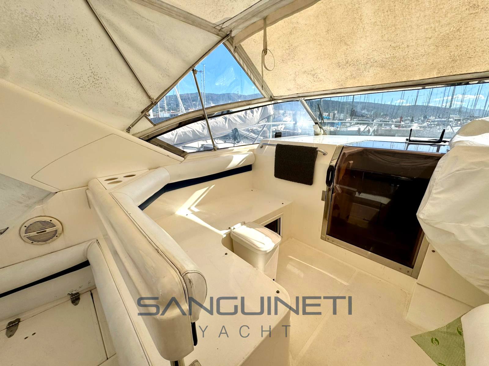 Fairline 31 targa Open usato