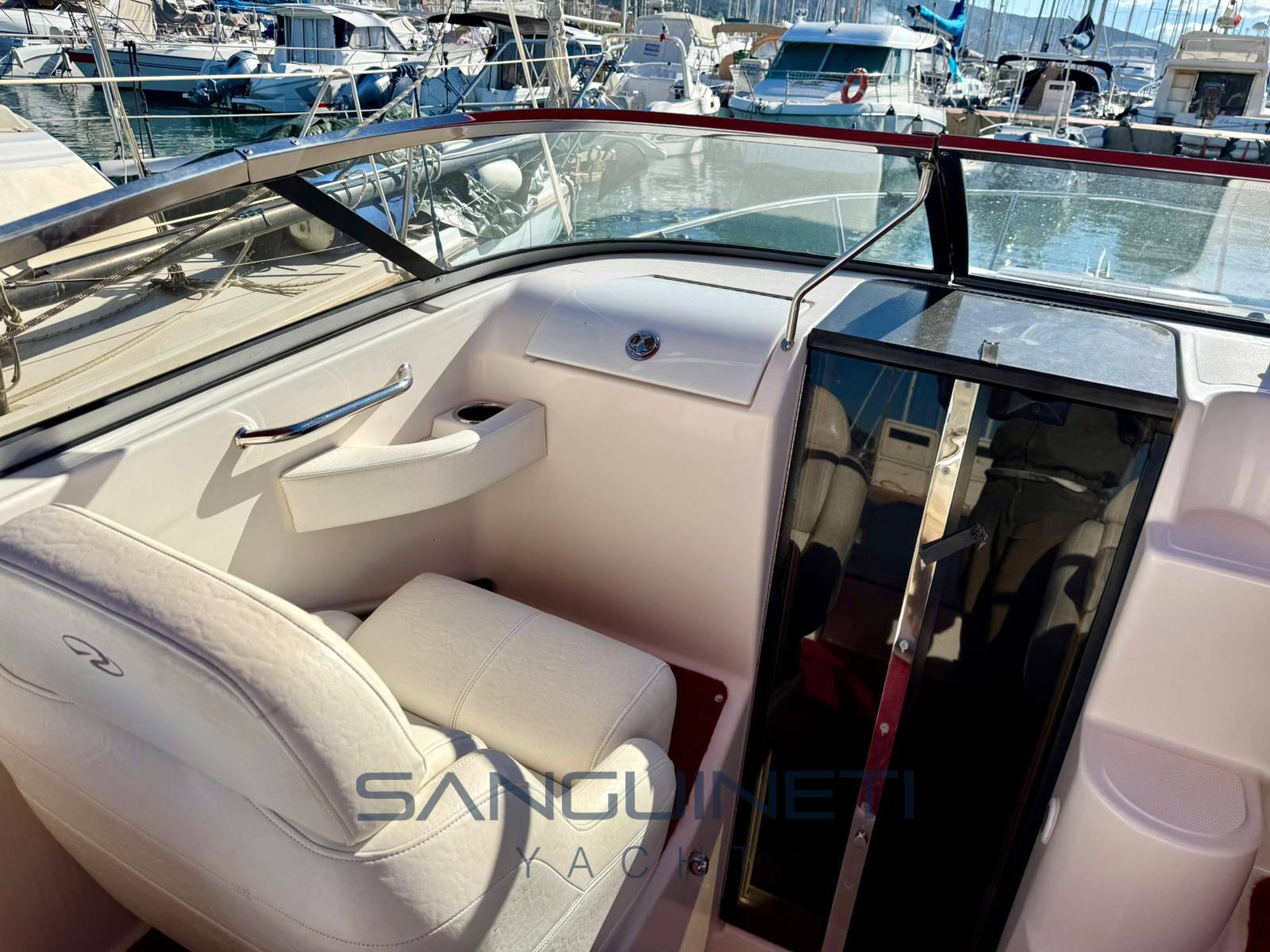 Regal 26.50 Barca a motore usata in vendita