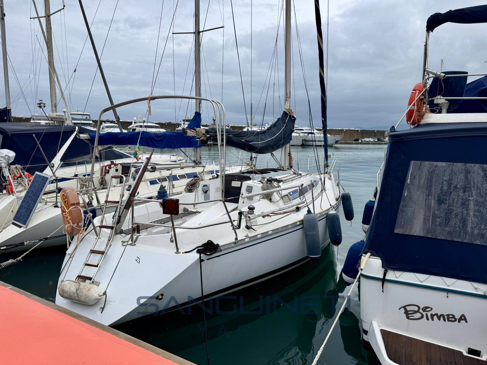 Beneteau First 325 