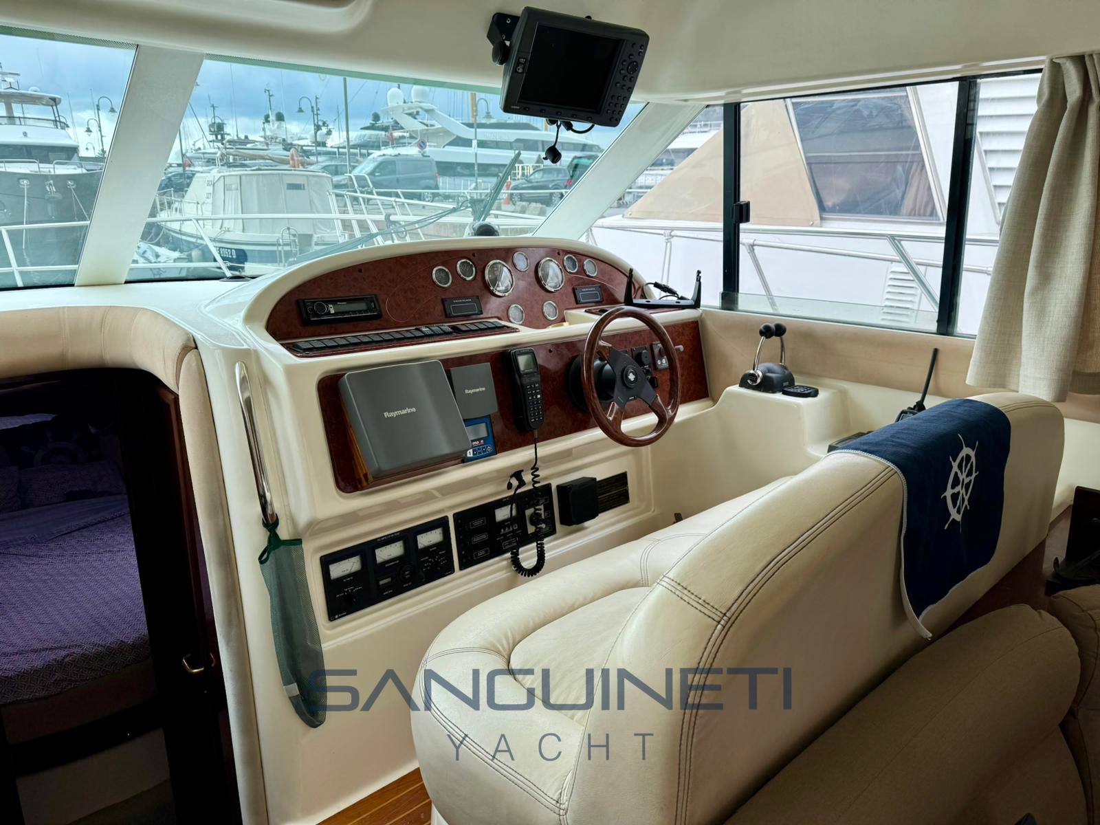 Jeanneau Prestige 36 Flybridge