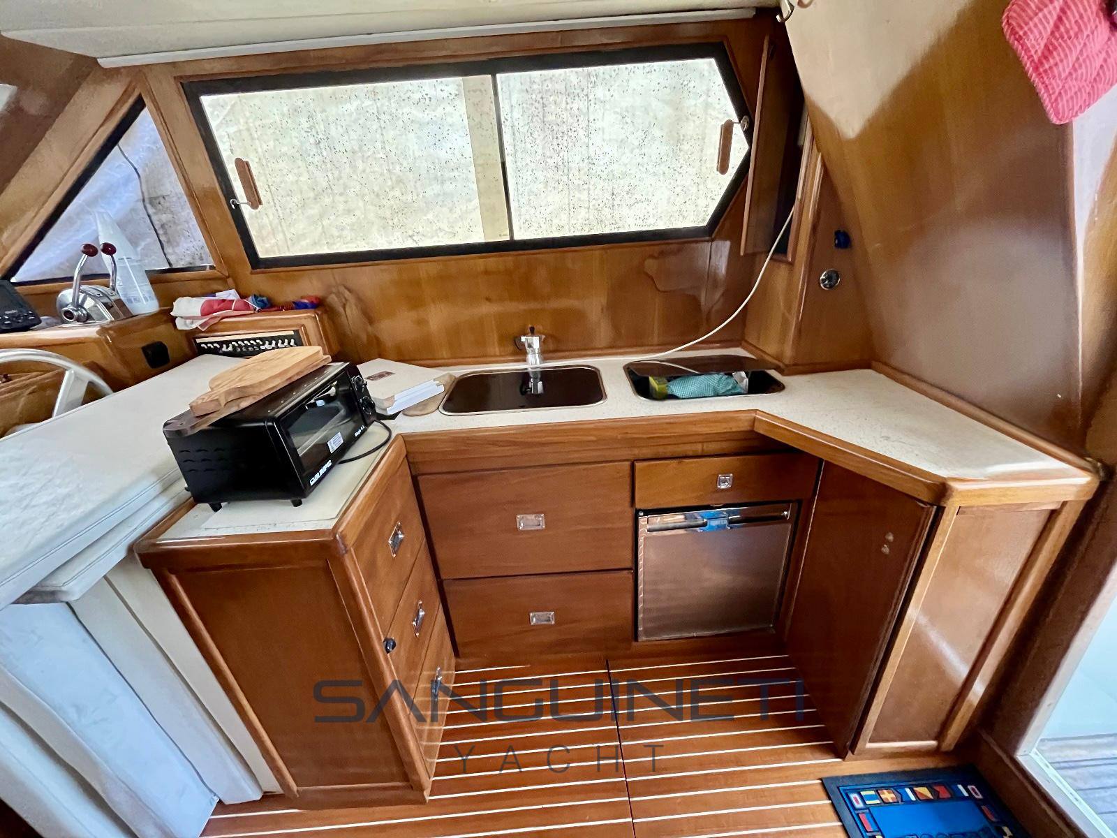 Piantoni Hurricane Flybridge