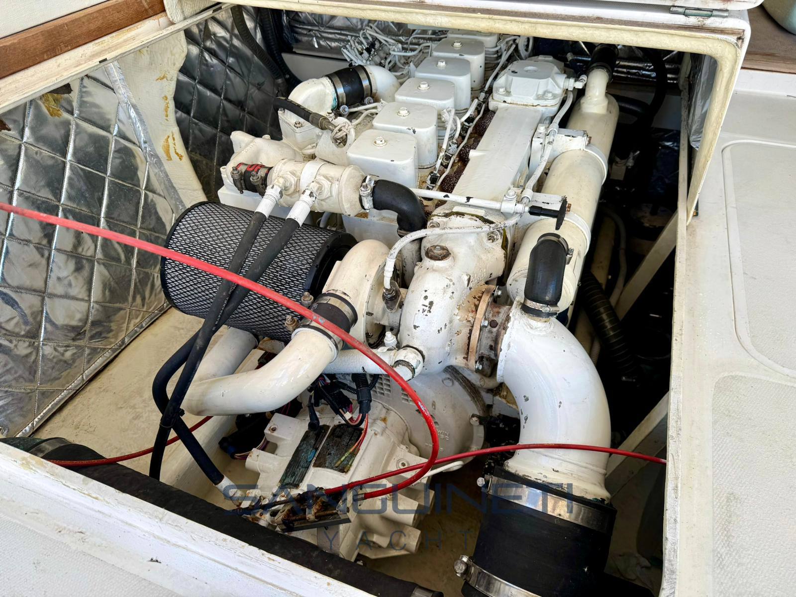 Bertram 33 Barca a motore usata in vendita