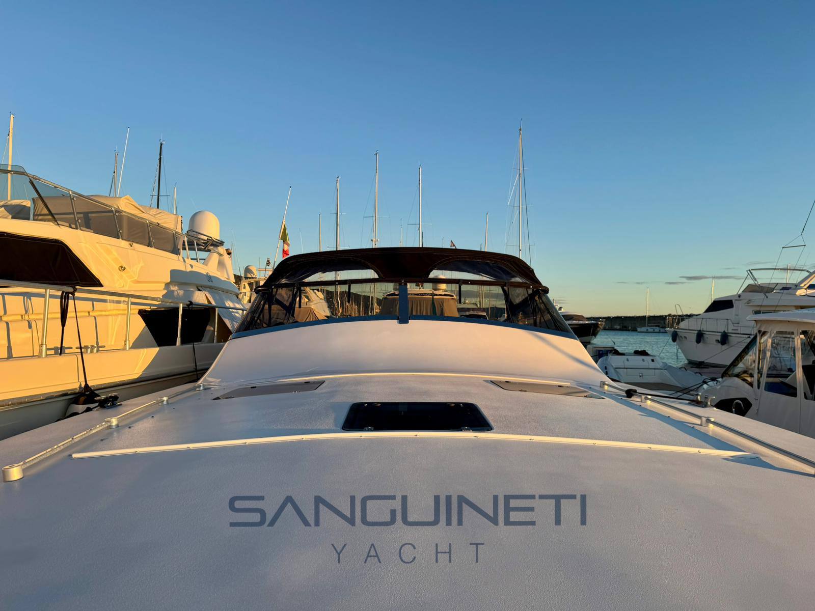 Itama 45 barca a motore