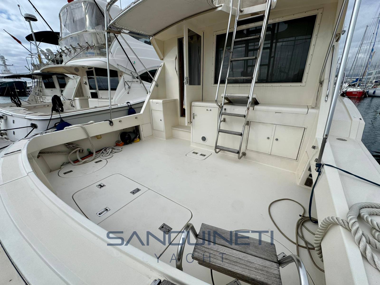 Hatteras 50 convertible Pêche en eau salée occasion