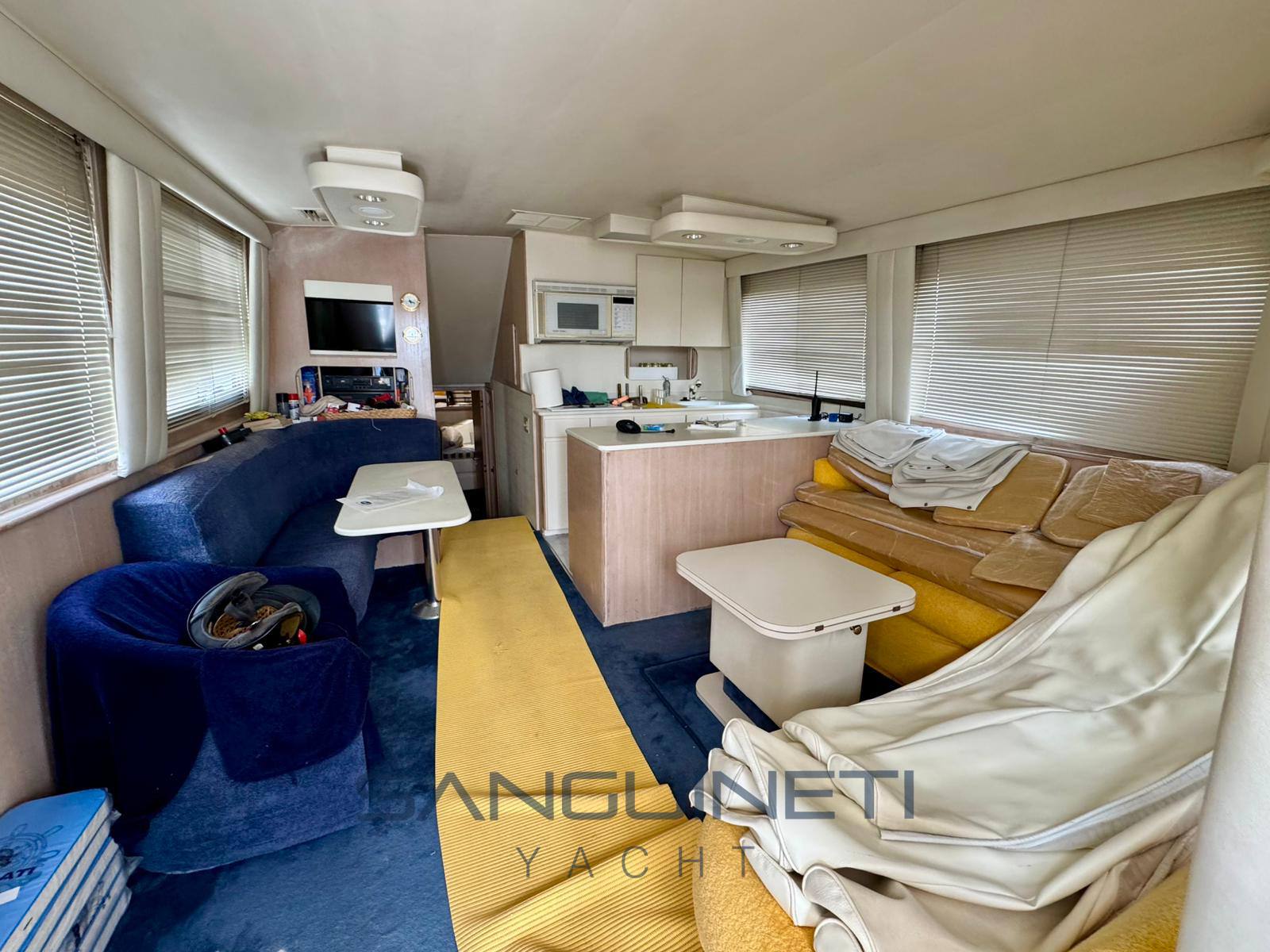 Hatteras 50 convertible Bateau à moteur nouveau en vente