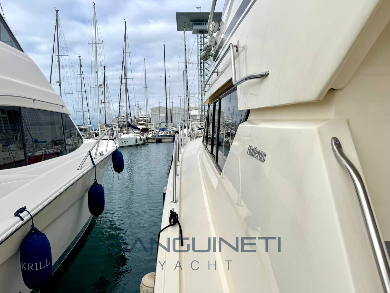 Hatteras 50 convertible 