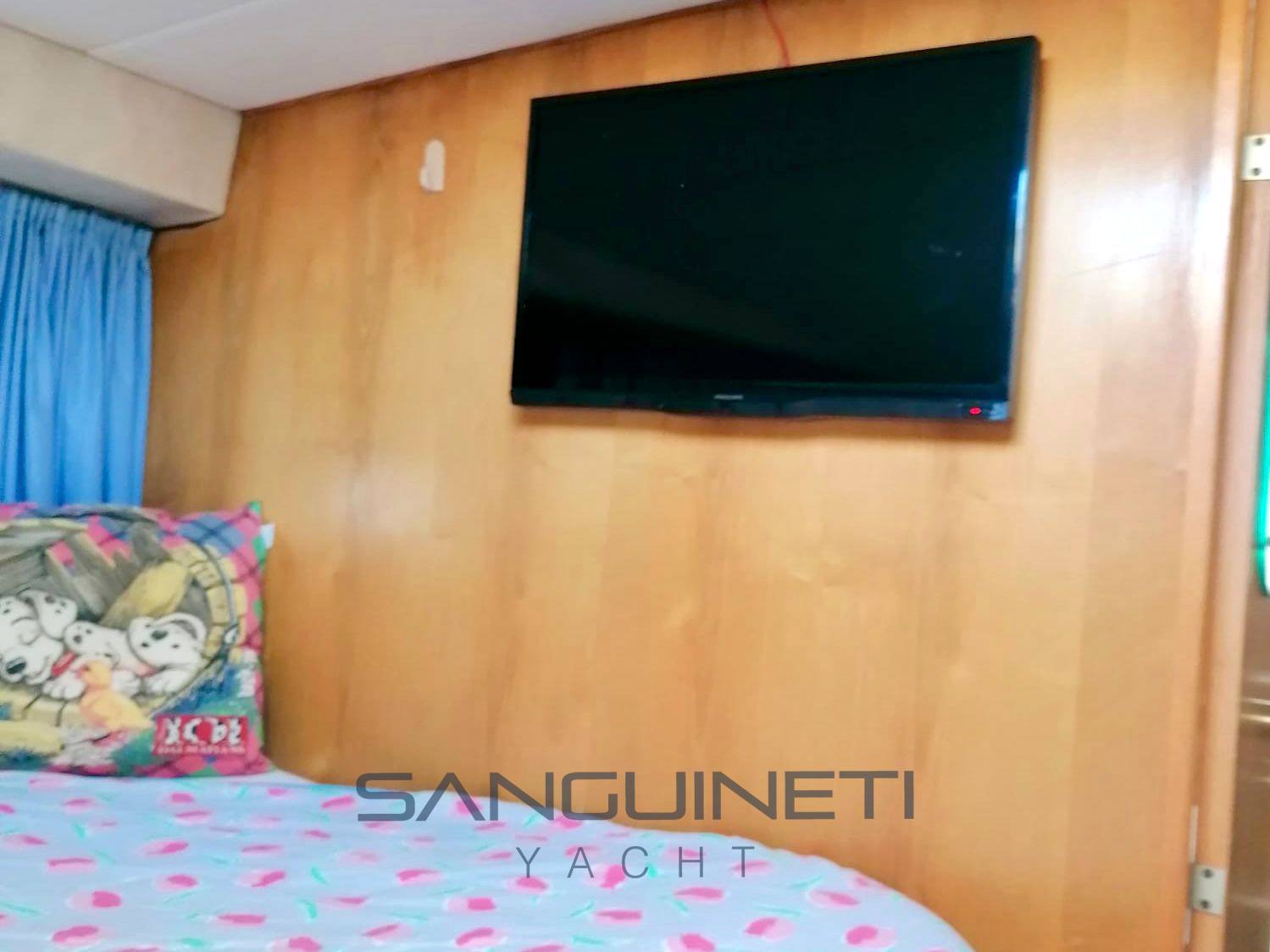 Fairline 33 targa barca a motore