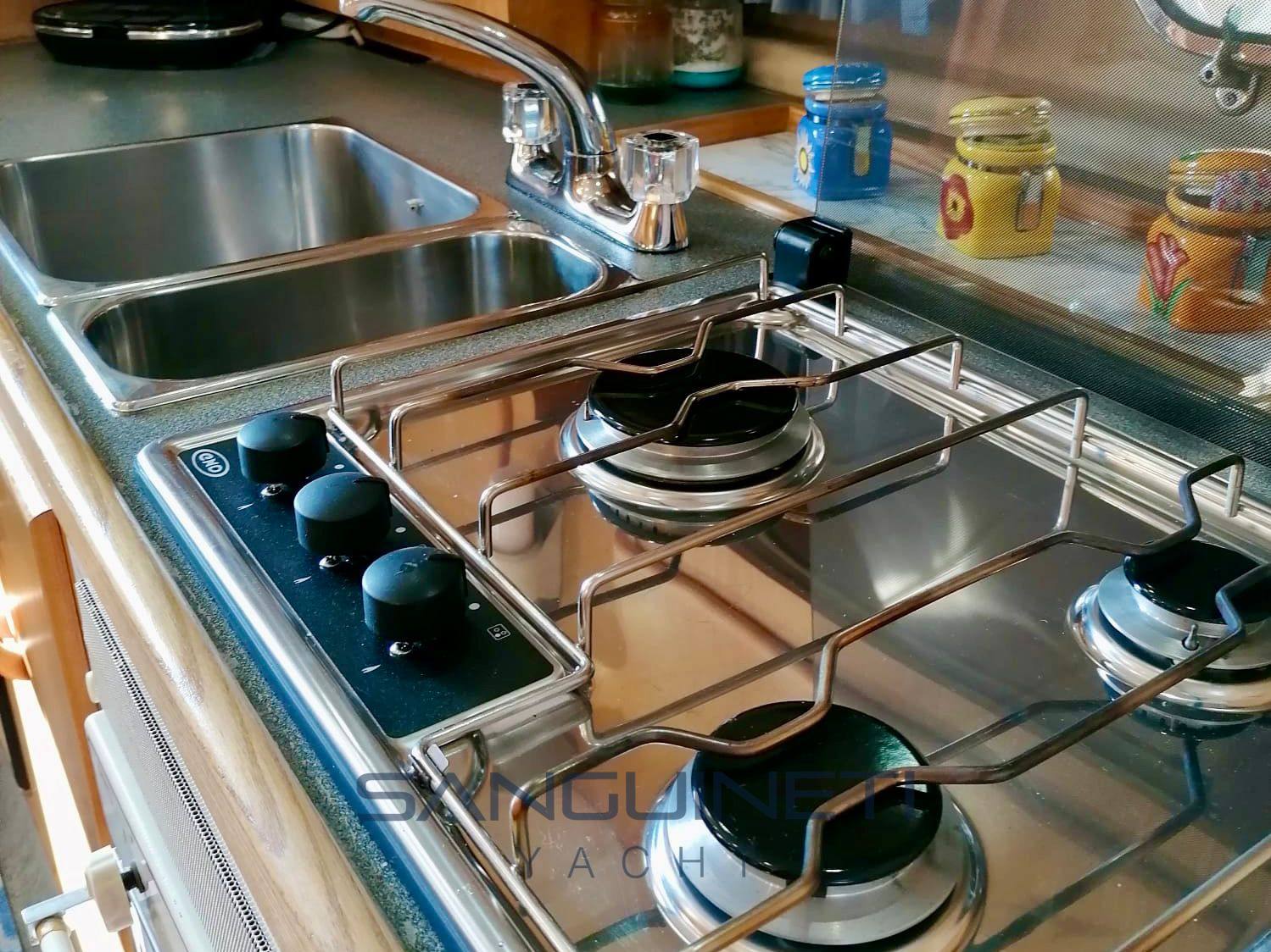 Fairline 33 targa Open usato