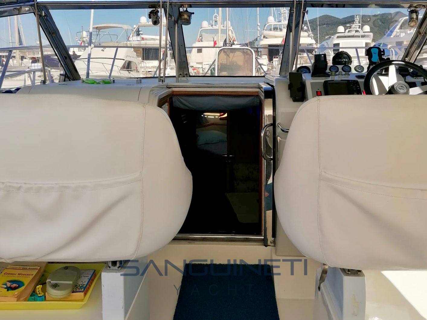 Fairline 33 targa Open usato