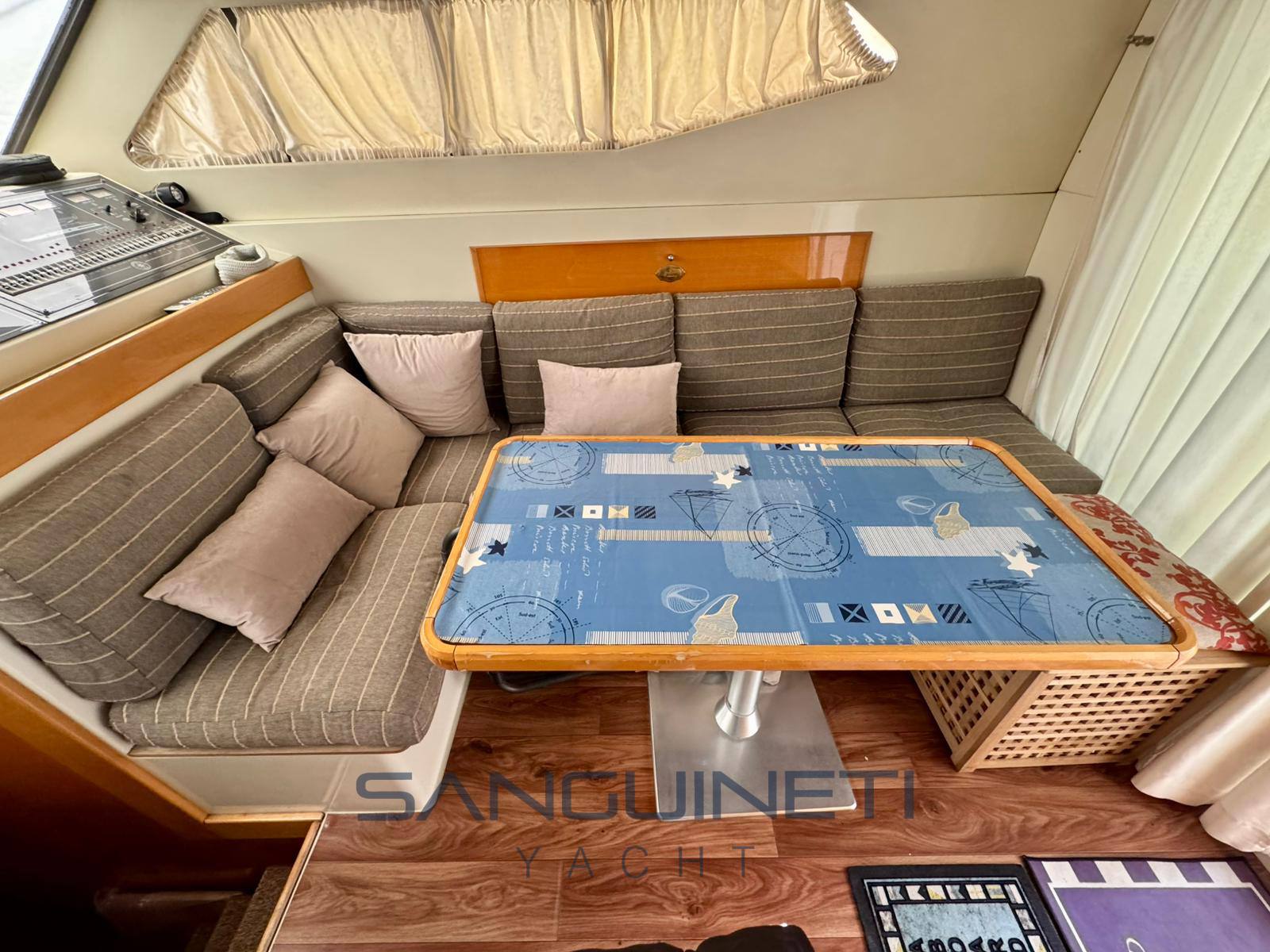 Raffaelli Typhoon 38 usato