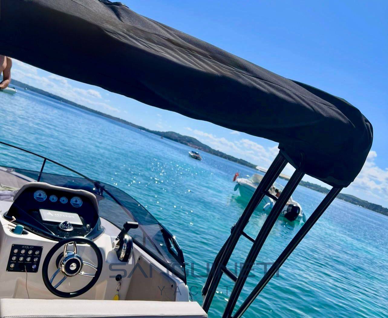 Eolo 6.9 Day cruiser usato