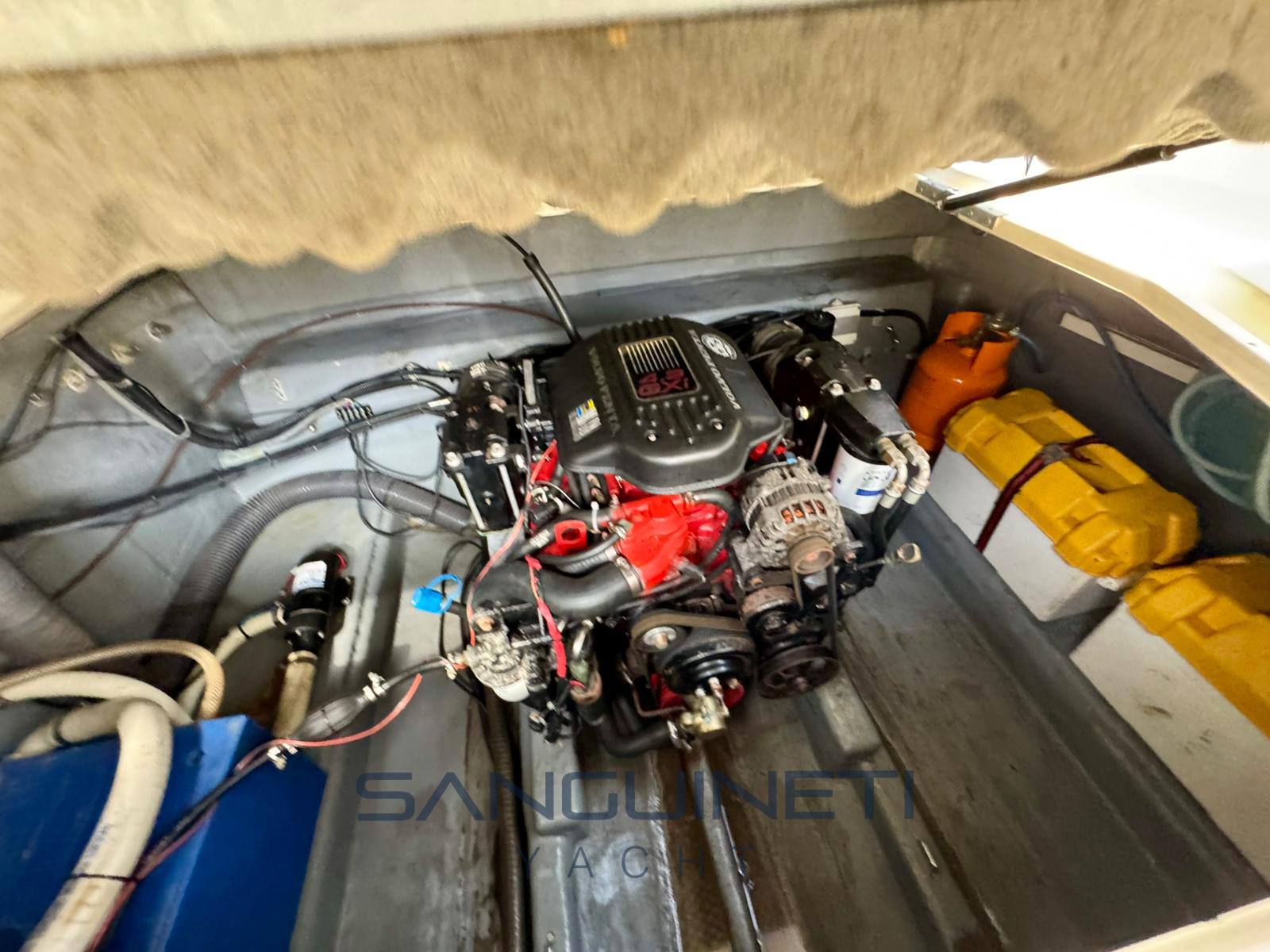 Coverline Cabin 7.10 cruiser 快速巡洋舰