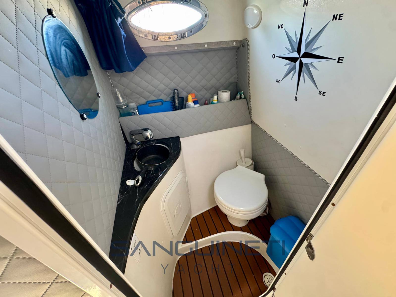 Coverline Cabin 7.10 cruiser 照片