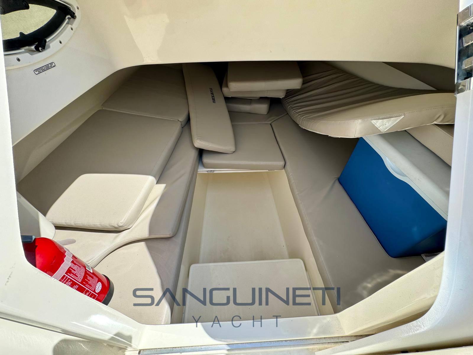 Quick silver Activ 675 sundeck used
